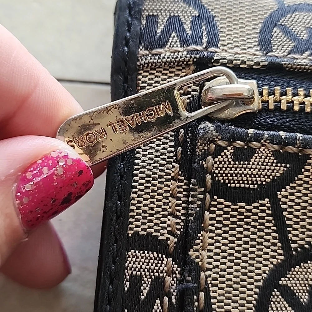 MK trifold wallet